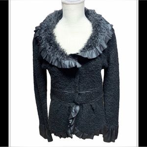 Roz & Ali‎ sweater